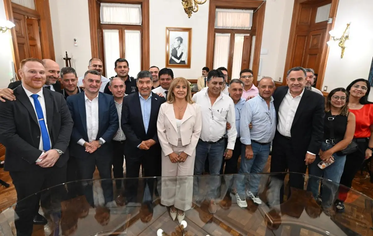 Provincia y trabajadores del Subsidio de Salud sellaron un nuevo acuerdo salarial