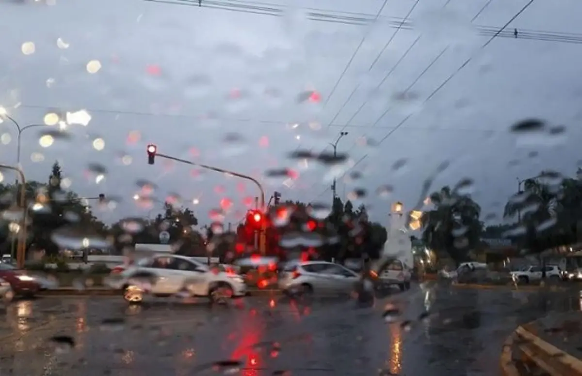 ¿Cuál es la probabilidad de lluvia y cómo estará la temperatura durante la tarde en Tucumán?