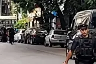 Tensión frente al Congreso por un paquete sospechoso: operativo cerrojo y perros rastreadores