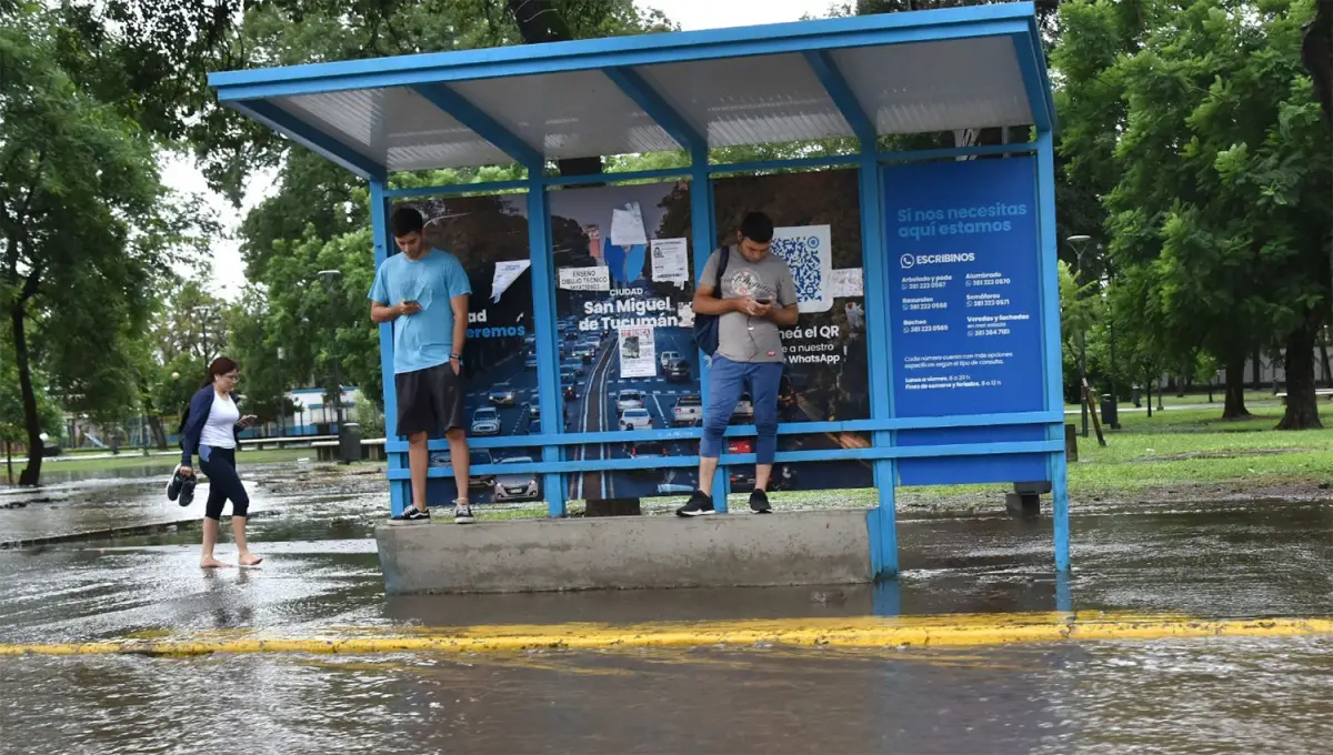 Tucumán sigue bajo alerta amarilla y se esperan más tormentas por la tarde