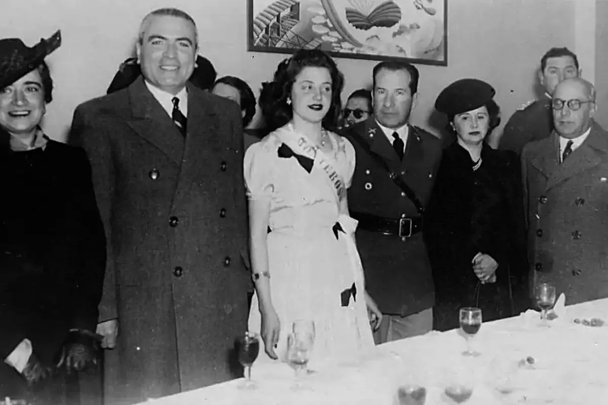 Recuerdos fotográficos: 1942. Nelly Orti, la reina rubia de la zafra