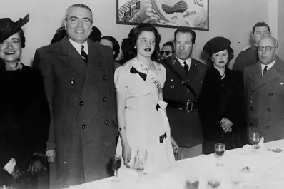 Recuerdos fotográficos: 1942. Nelly Orti, la reina rubia de la zafra