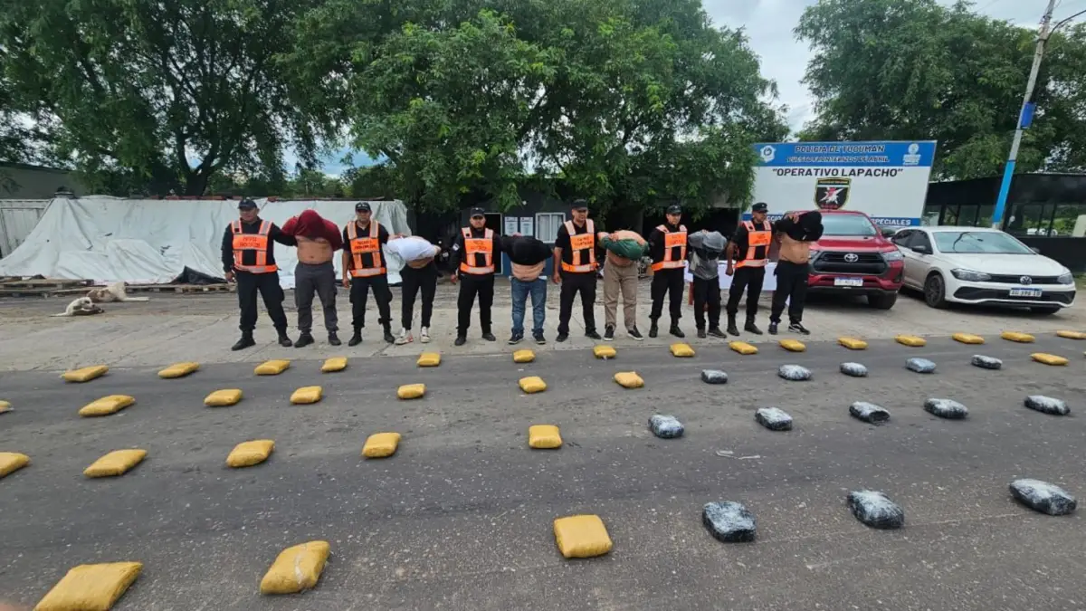 Exitoso operativo policial contra el narcotráfico en la localidad de 7 de Abril.