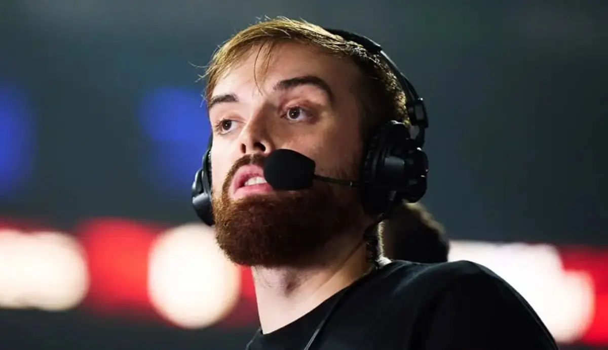 Ibai Llanos organiza otra jornada de famosos sobre el ring. 