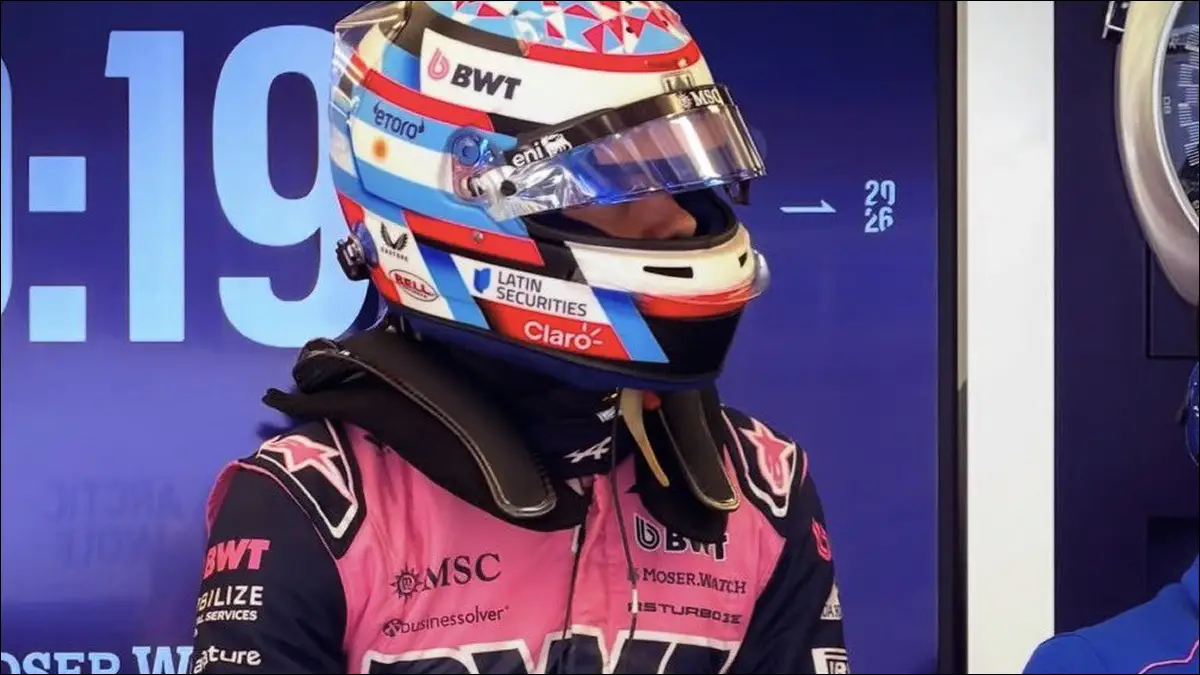 BUENA MANIOBRA. Franco Colapinto se mostró sorprendido por sus reflejos en la largada del GP de Australia.