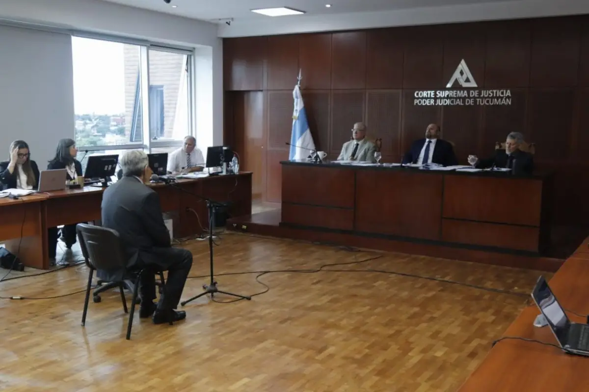 ALBERTO LEBBOS. Contó el desarrollo del caso de Paulina y dio argumentos contra Soto y contra Kaleñuk.