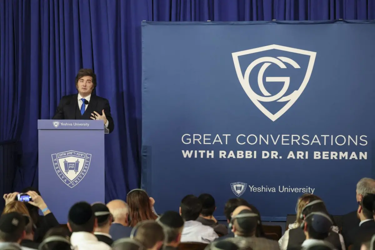 DEFINICIÓN. El Presidente aseguró que las políticas colectivistas son “una mierda” y que el utilitarismo político debe ser enterrado junto a Maquiavelo. 