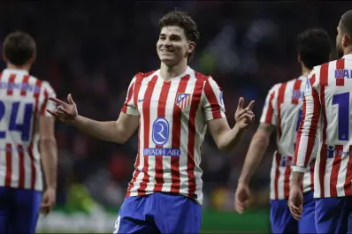 Con doblete de Julián Álvarez, Atlético de Madrid goleó al Tottenham de “Cuti” Romero
