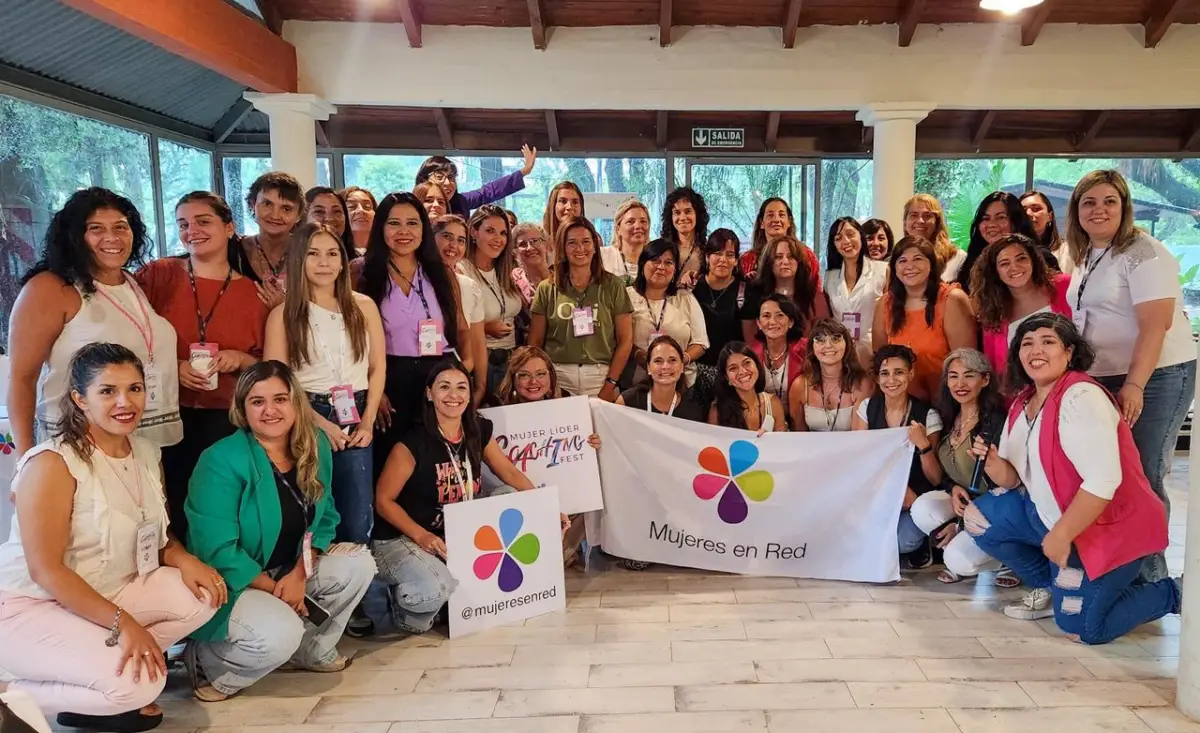 EVENTO. Propone visibilizar a mujeres referentes de la provincia y fortalecer redes entre emprendedoras, profesionales y líderes comunitarias.