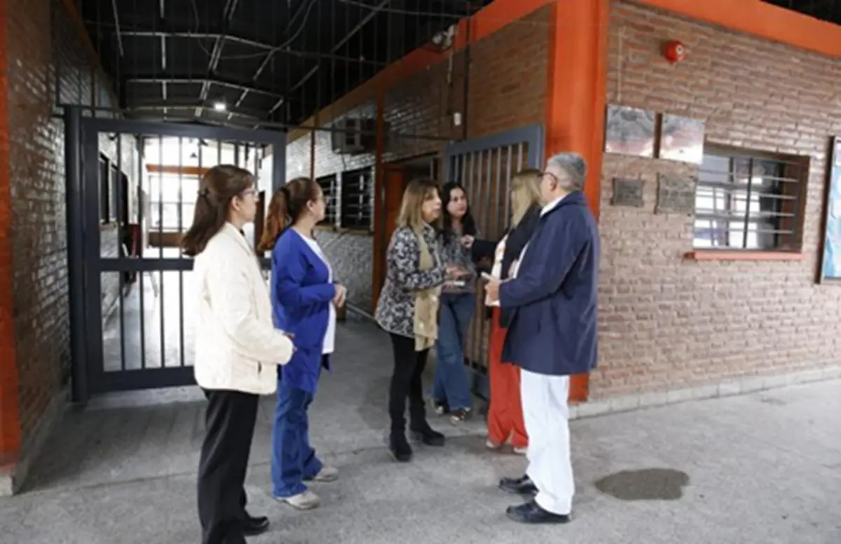 Montaldo visita una escuela. COMUNICACIÓN PÚBLICA