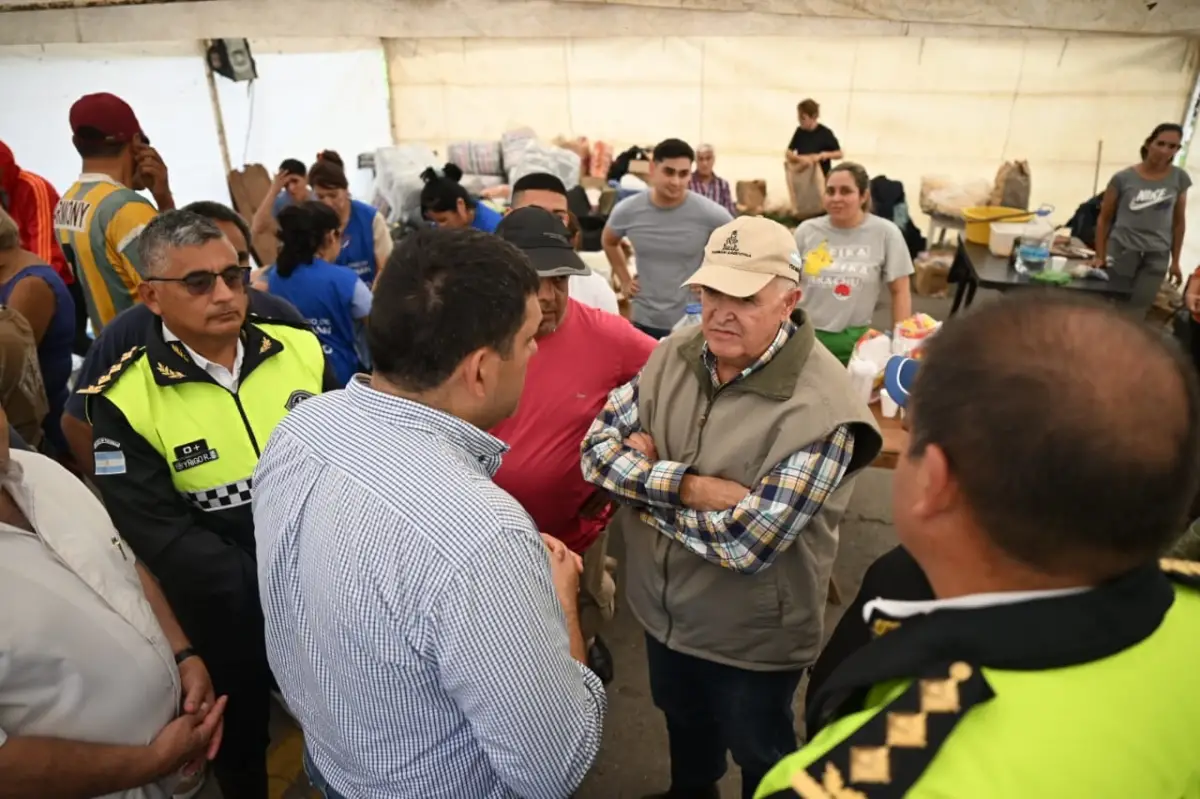 EN LA MADRID. Jaldo estuvo este mediodía con sus ministros en la zona más afectada.