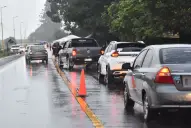 Temporal en Tucumán: hay varias rutas con cortes por derrumbes, árboles caídos y agua en la calzada