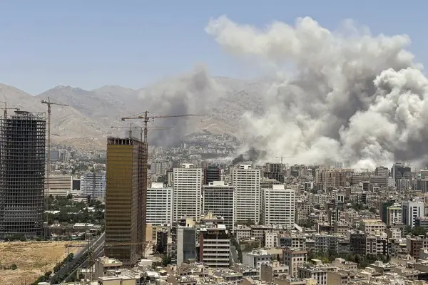 Efecto de la guerra: cierran oficinas financieras y la embajada de Suiza en Irán