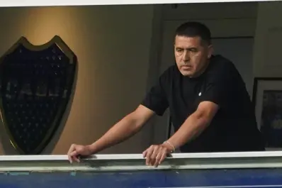 Corrupción en la AFA: la denuncia que salpica a Riquelme y genera inquietud en Tapia y Toviggino