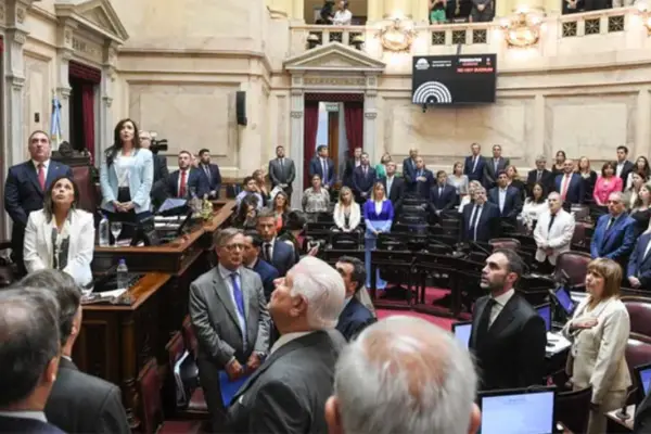 Los senadores pasarán a ganar más de $11 millones, tras el incremento de casi el 12% en sus dietas