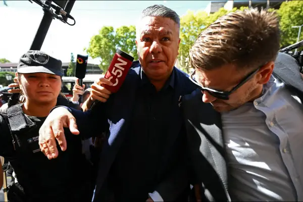 Chiqui Tapia cumplió con la indagatoria en Tribunales y evitó declarar en la causa por la presunta retención de $19.300 millones