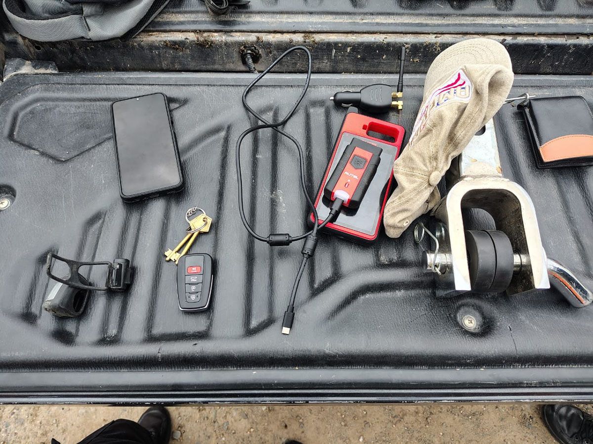 INSTRUMENTOS. Usaron un programador que inhibe y crea llaves universales.