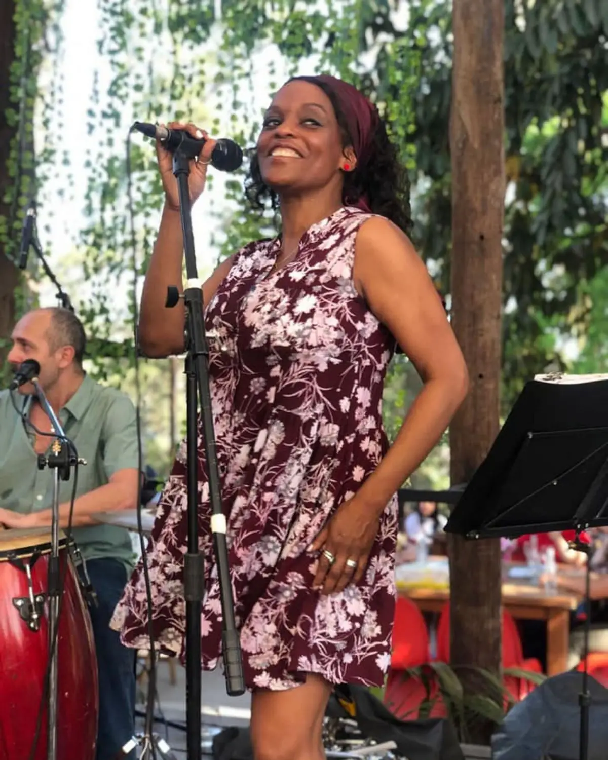 VOCALISTA. Damarys Figueroa Mestre eligió temas representativos de Cuba.