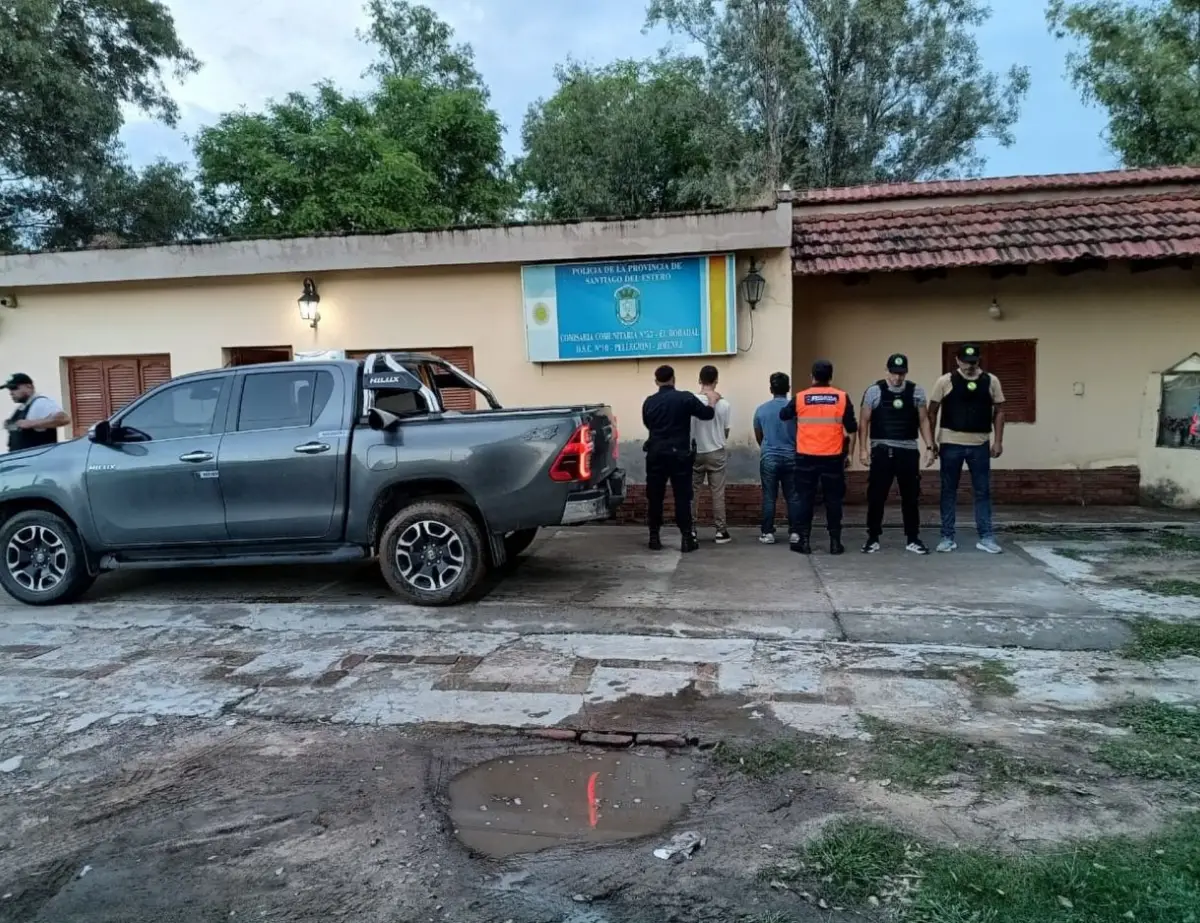 CAUSA JUDICIAL. Los investigadores intentan determinar qué rol cumplían los detenidos de 20 y 22 años.