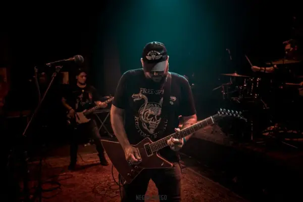 La batalla cultural se libra a puro hard rock