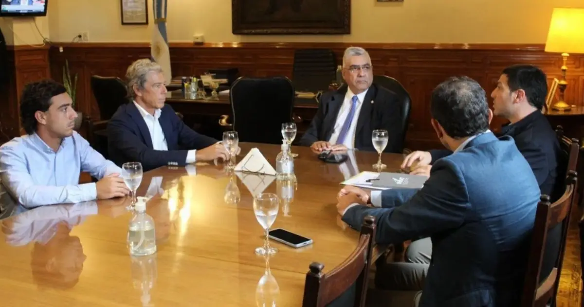 Encuentro entre el Ministerio de Economía y empresarios azucareros