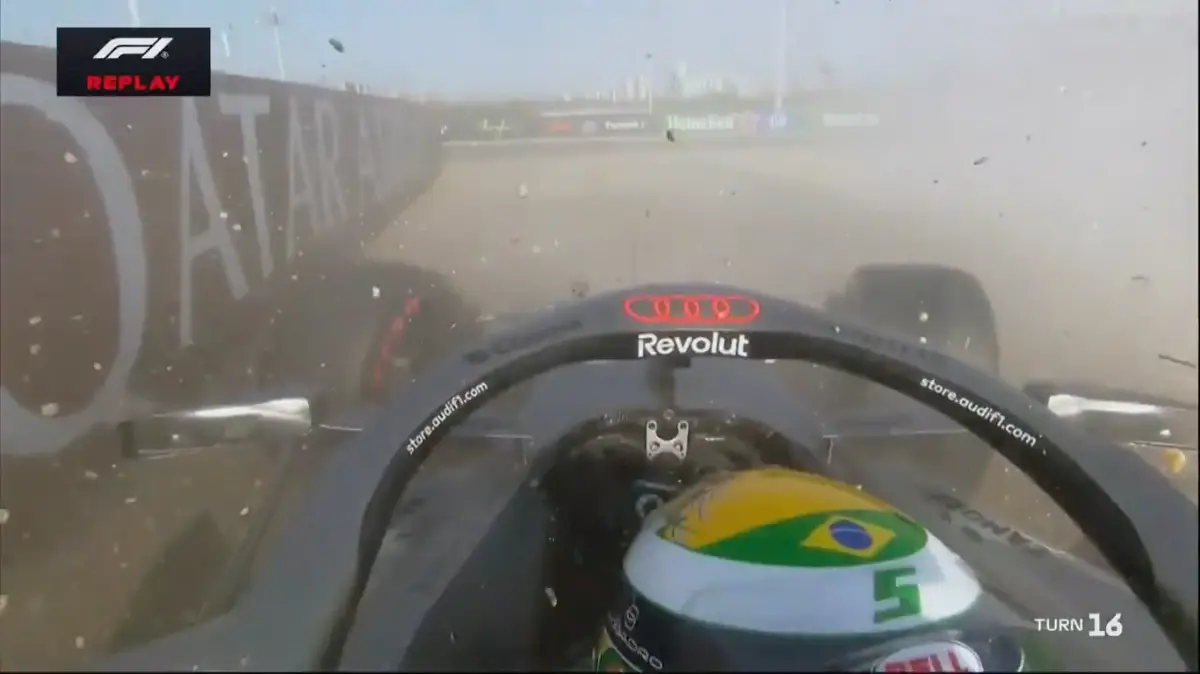 DURÍSIMO. Frame del despiste que sufrió Gabriel Bortoleto durante la Q2 del GP de Shanghái.