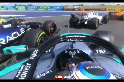 Antonelli fue sancionado tras chocar con Hadjar en la Sprint de Shanghái