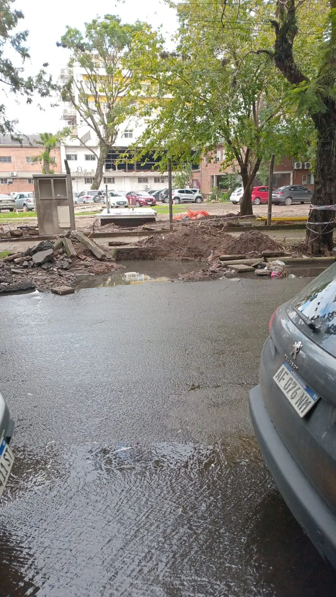 LA GACETA en WhatsApp: un trabajo sin terminar en San Martín al 1.400