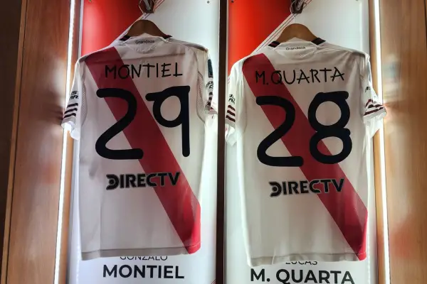 ¿Por qué los jugadores de River llevan números distintos en la camiseta?
