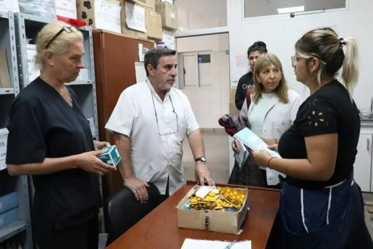 DESDE EL GOBIERNO. Luis Medina Ruíz, ministro de Salud de Tucumán, encabezó los trabajos.