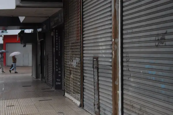 Fin de semana XXL, día no laborable y feriado: cómo se pagarán y quiénes deberán trabajar el 23 y 24