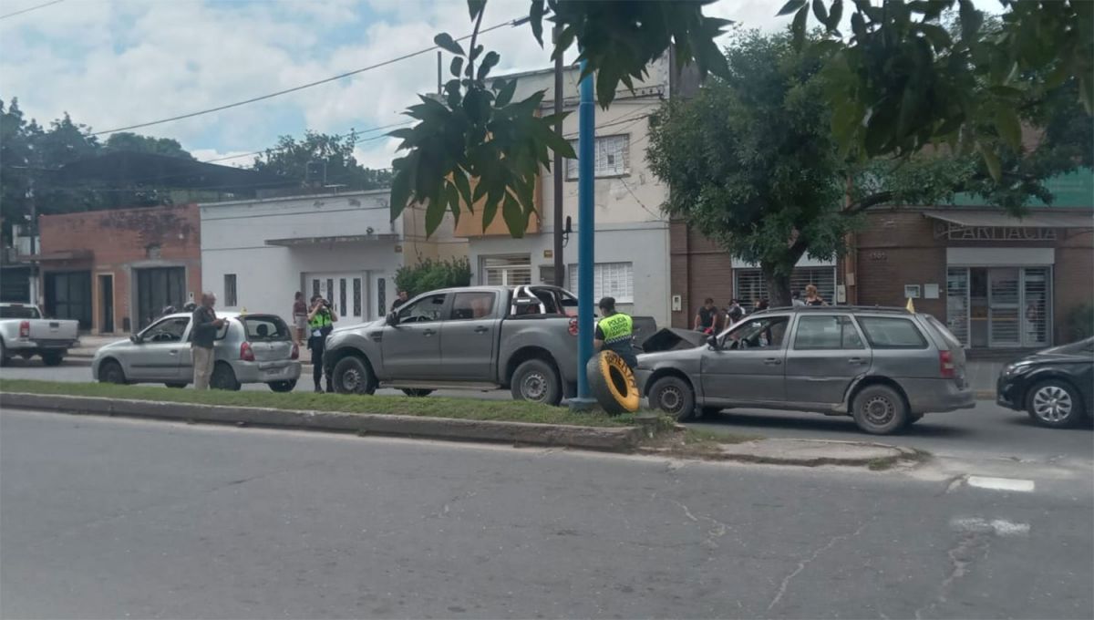 Choque en cadena en avenida Siria: al menos cinco autos estuvieron involucrados
