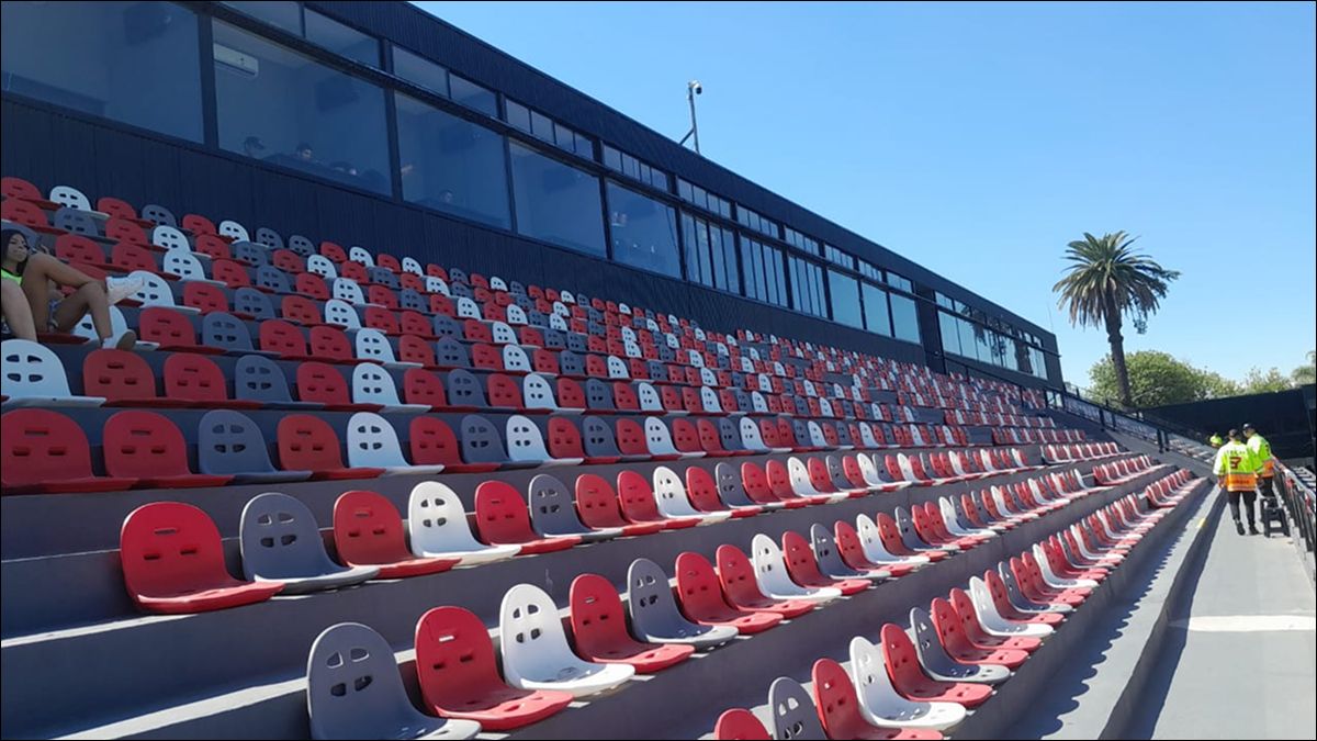 ESTADIO RENOVADO. La cancha Claudio “Chiqui” Tapia fue remodelada recientemente y hoy duplica la capacidad que tenía antes de las obras