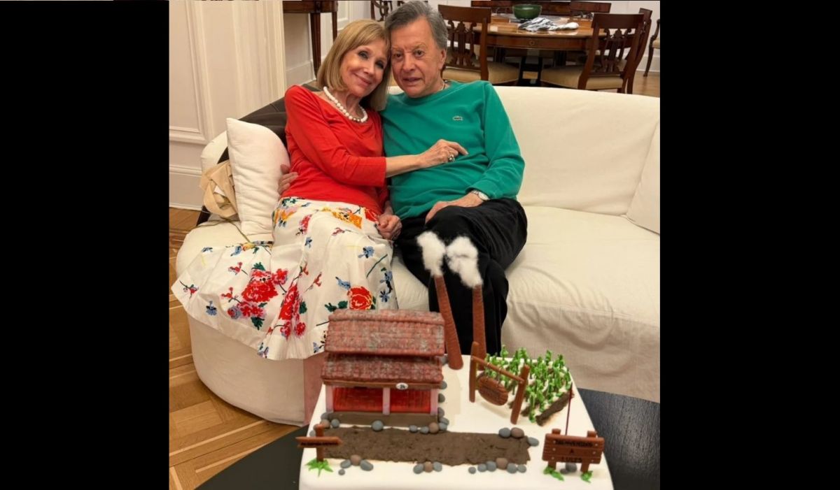 La torta del cumpleaños de Palito Ortega recreó la primera  casa donde vivió en Tucumán: el emotivo homenaje por sus 85 años