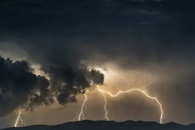 Alerta climática sacude al país: son 21 las provincias afectadas por tormentas, lluvias y vientos nivel naranja y amarillo