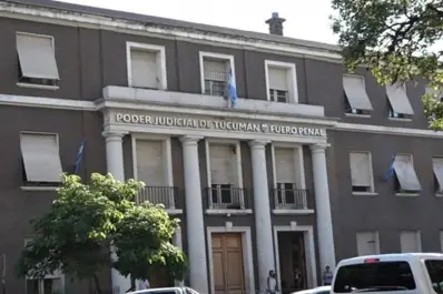 Violento asalto en la capital: entró con máscara de payaso, disparó y quedó detenido