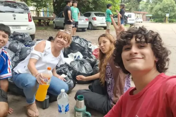 Alumnos de la UNT trasladaron donaciones a zonas afectadas por las inundaciones