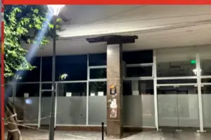 Se desprendió parte del techo en la sede de Anses del centro tucumano
