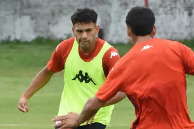 Depende de qué tan importante quiera ser él: el elogio del DT de San Martín a Alan Cisnero