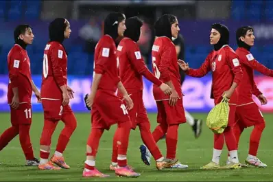 La selección femenina iraní de fútbol fue homenajeada en Teherán