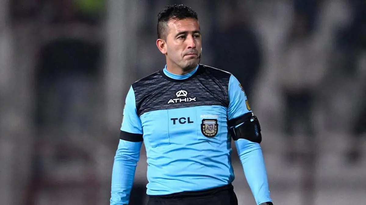 Luis Lobo Medina fue denunciado por un legislador porteño.