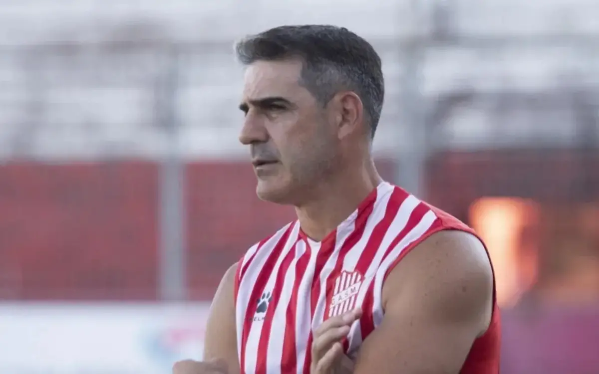 EX ENTRENADOR. Ariel Martos dirigió al Santo en 25 partidos y se tuvo que ir tras un bochornoso evento.