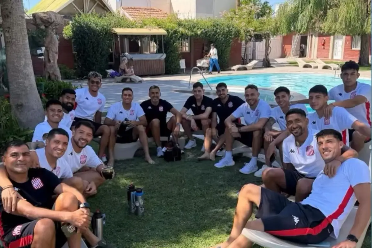 TODOS JUNTOS. A través de sus redes sociales, Tucu Salazar publicó una postal que demuestra el compañerismo y la unión del grupo.