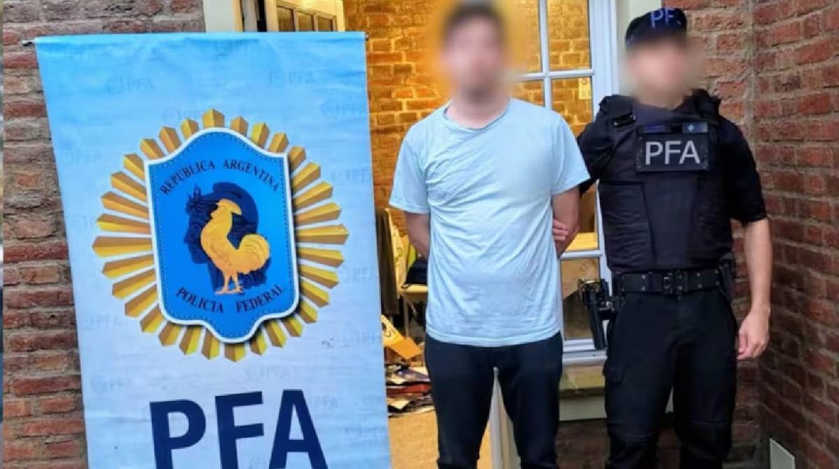 Detuvieron a un profesor universitario por difundir contenido antisemita y nazi en redes sociales