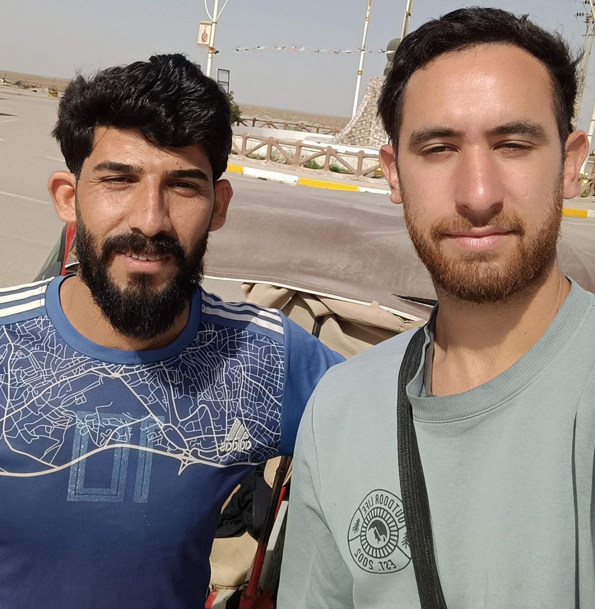 EXPERIENCIA. Tras dejar su alojamiento por los ataques, Carrizo encontró refugio en la casa de un joven que lo ayudó.