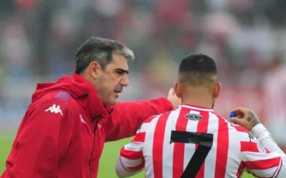 LÍDER. Martos durante su ciclo como director técnico de San Martín.