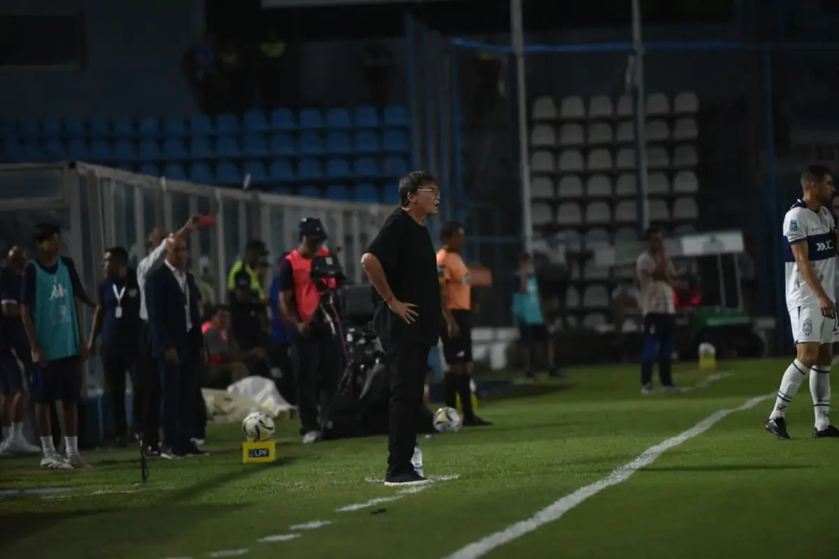 CONFORME. Falcioni valoró el triunfo ante Gimnasia y destacó la importancia de seguir entrenando para enderezar el rumbo.