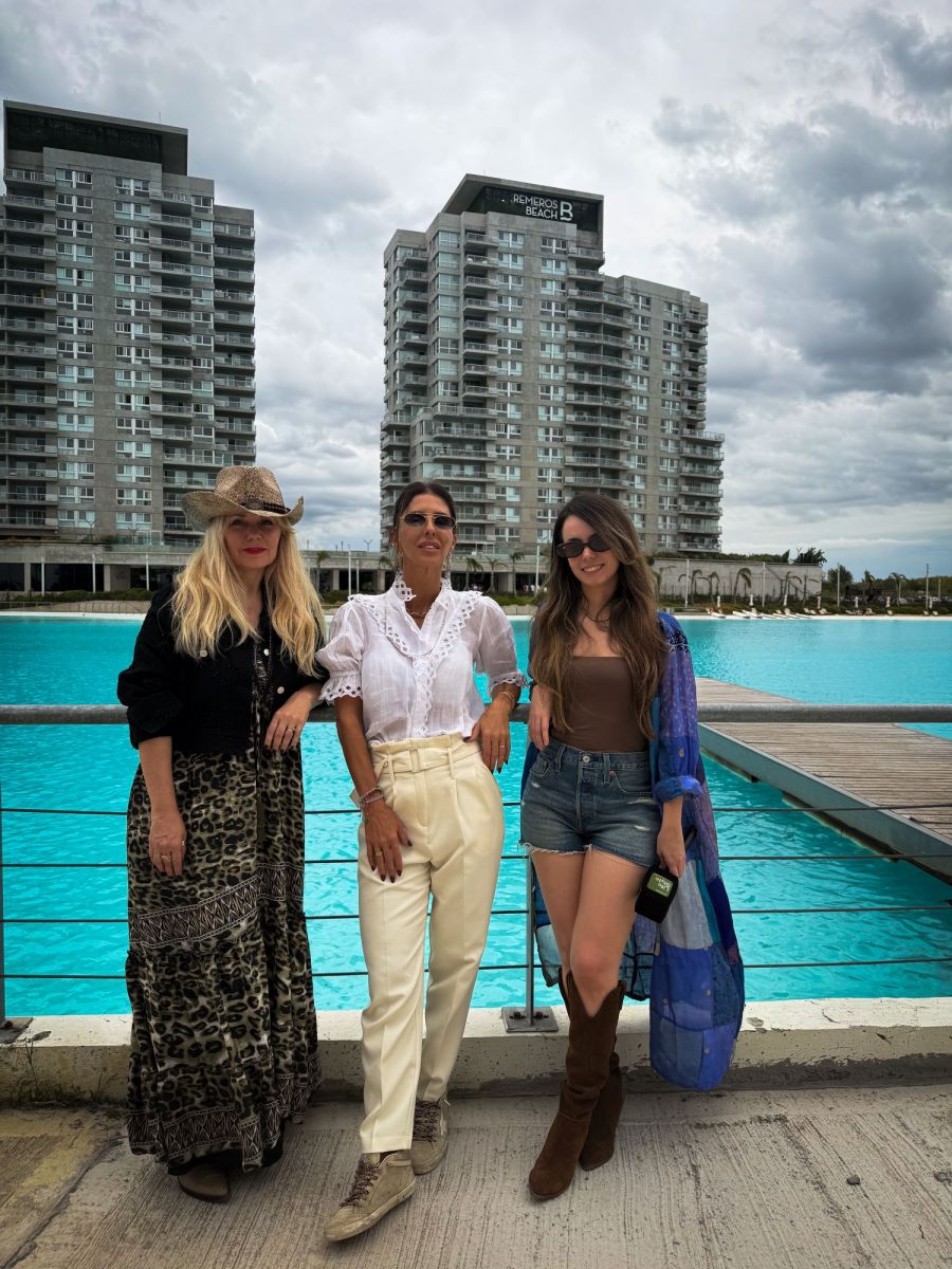 Fernanda Bringas, Milagros Brito y Sol García Hamilton.