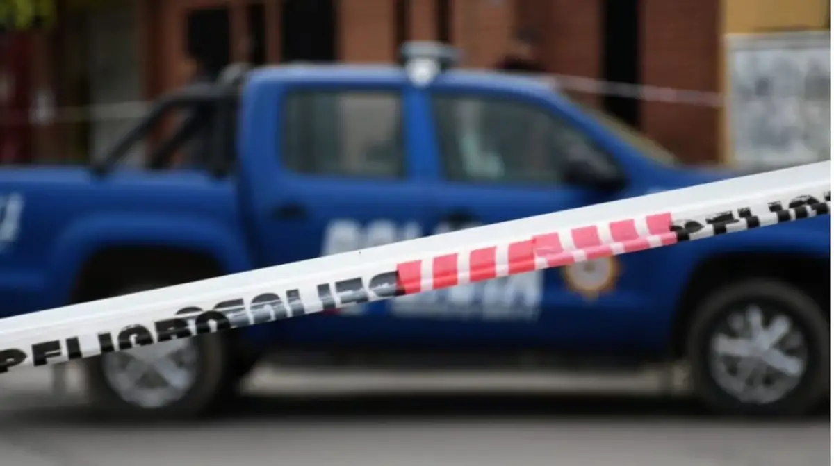 El adolescente quedó bajo custodia de su padre, quien cumple funciones en la Policía de la Provincia de Santa Fe. 