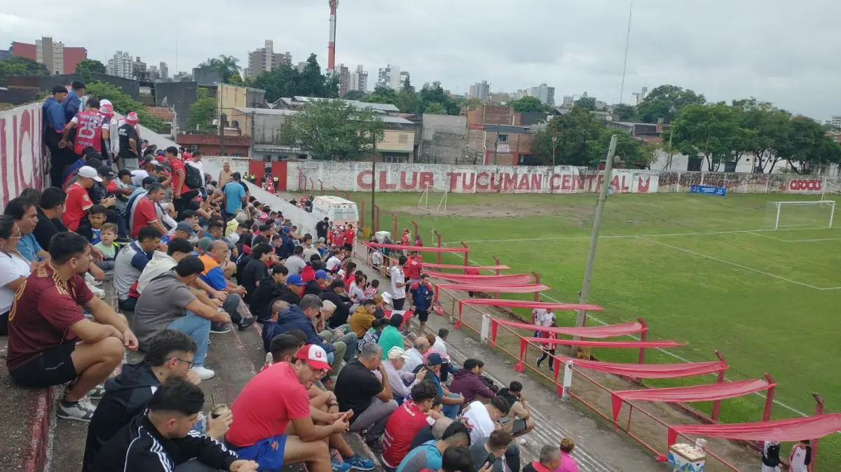 Gran marco de público en Villa Alem